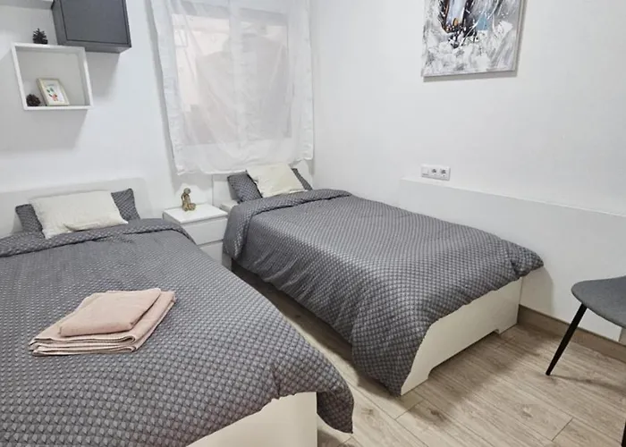 Belen Almudena * Τορεβιέχα